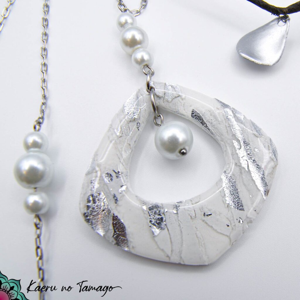 Sautoir Subarashi craquelé WhiteDay !